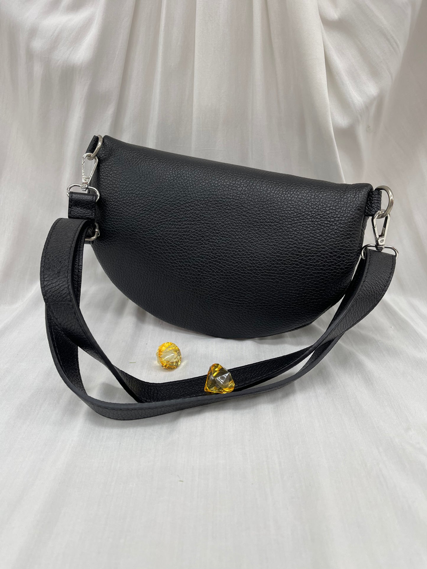 Sac banane noir en cuir grainé - Idéal pour le quotidien