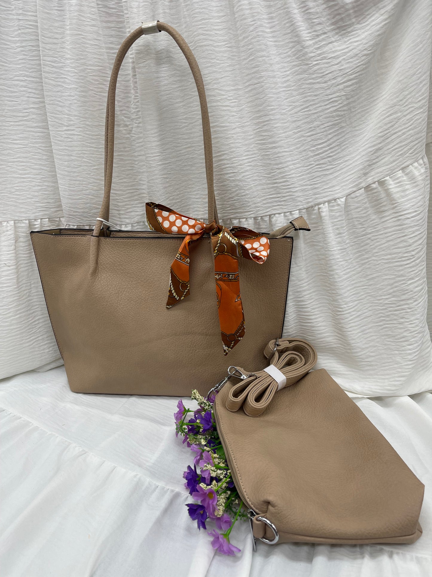 Ensemble de sacs taupe avec foulard - Élégance minimaliste