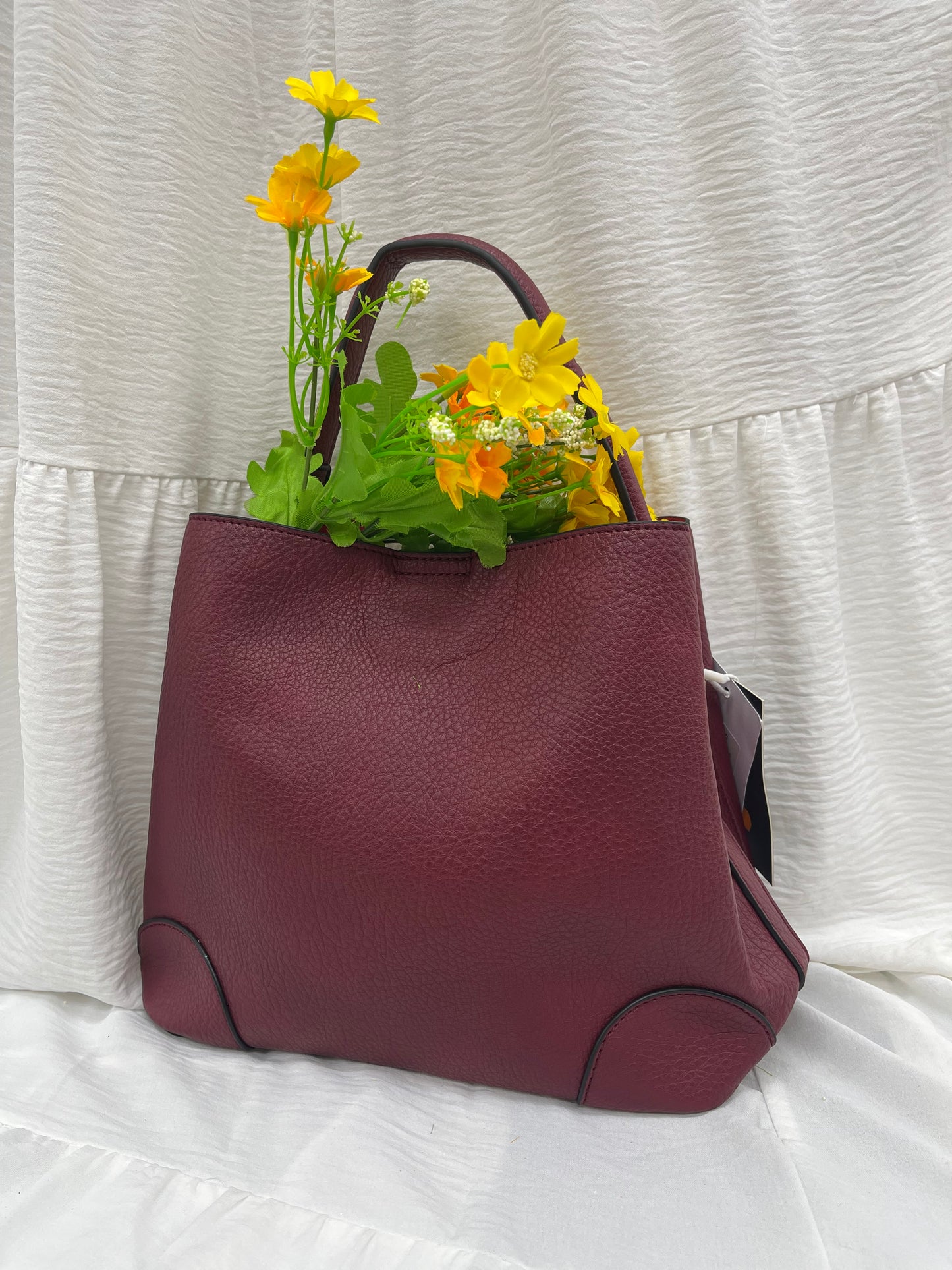 Sac polyvalent bordeaux - Charme et praticité