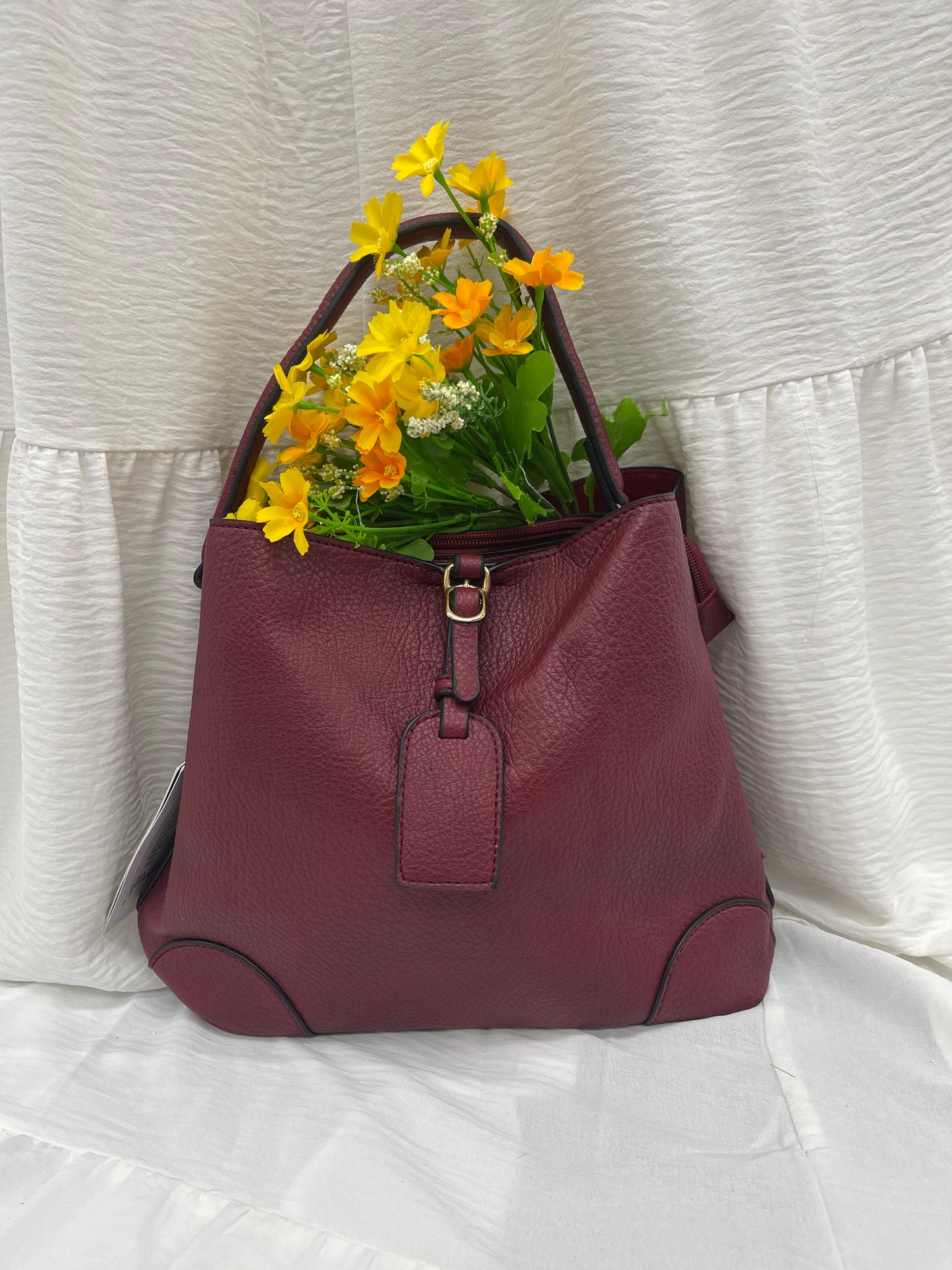 Sac polyvalent bordeaux - Charme et praticité