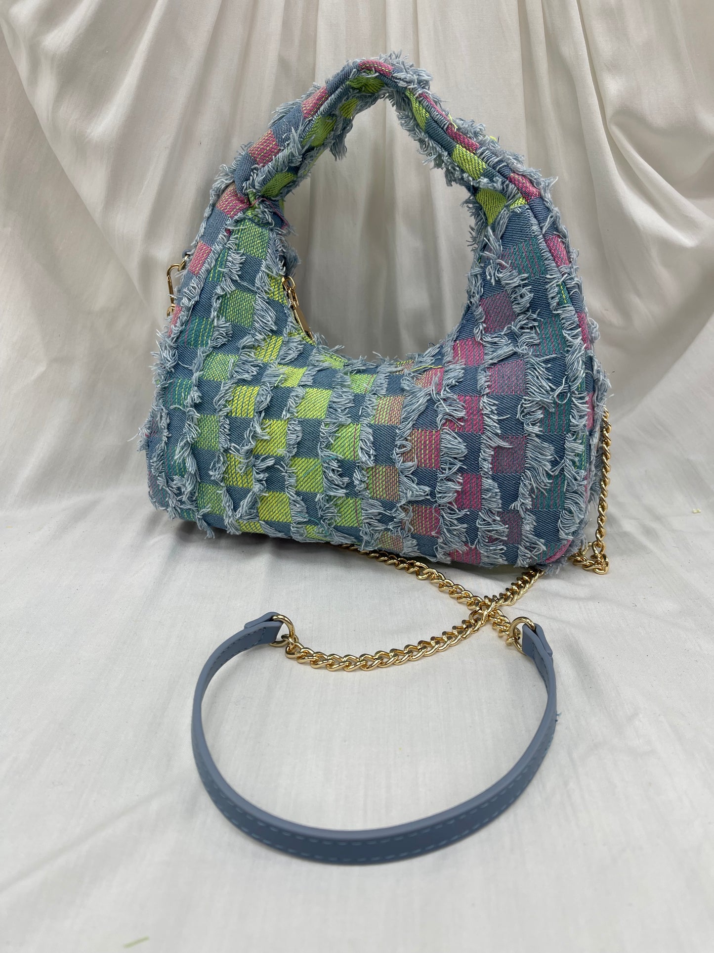 Sac en patchwork denim multicolore – L'originalité à portée de main